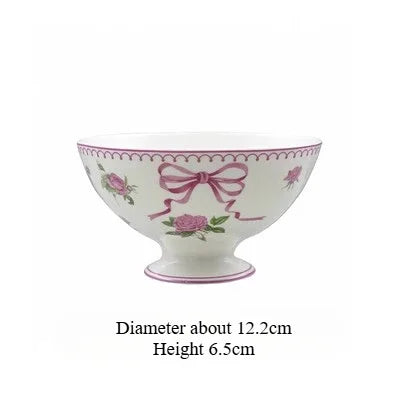 Taza y vajilla “French Rose” de porcelana hueso — cuencos, tazas y platos decorativos con diseño floral elegante