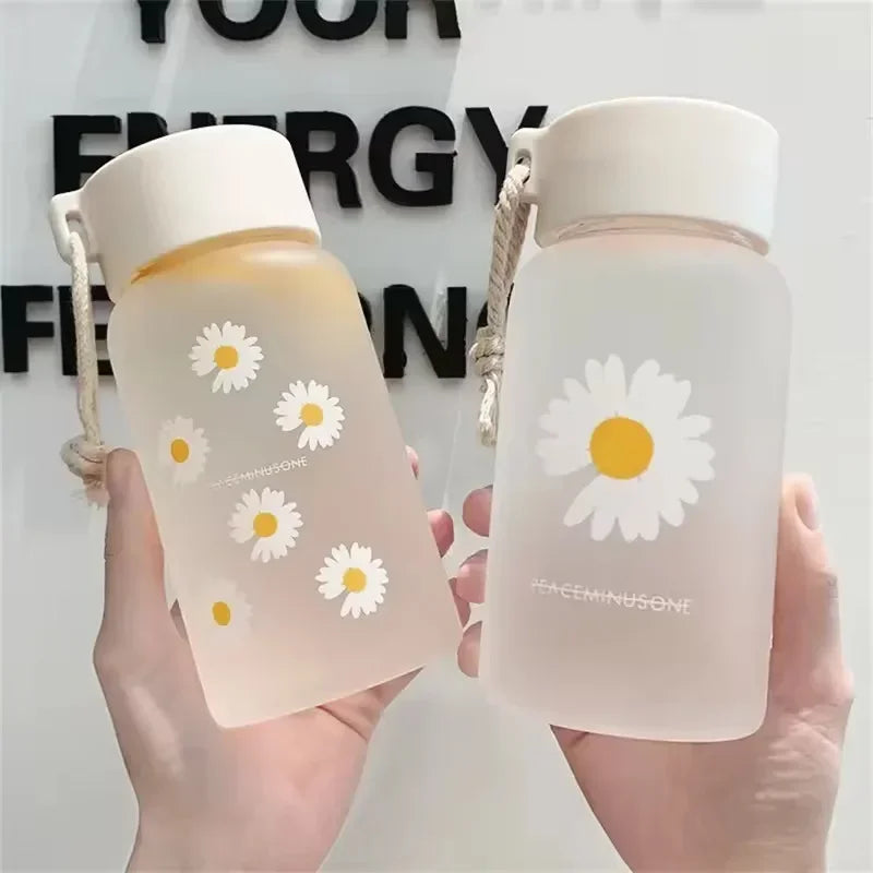 Small Daisy Frosted Plastic Mug Transparent Portable Travel Tea Cup BPA Free Cute Outdoor Girl Water Cup Children Water Bottle