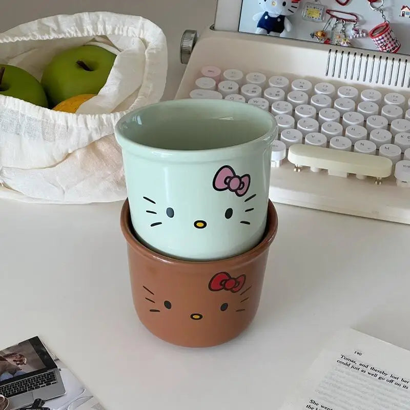 Taza Hello Kitty 2025 – Cerámica resistente al calor con diseño moderno y elegante