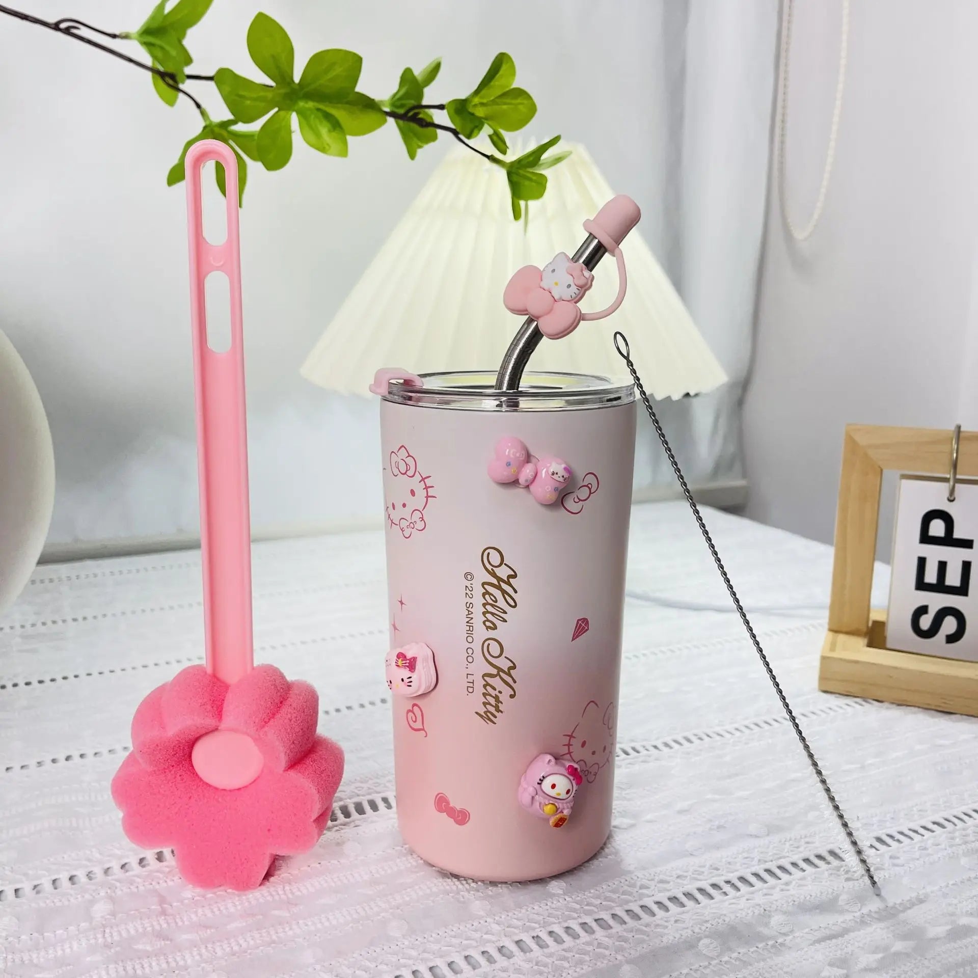 Cute Sanrios Hello Kittys Vacuum Cup Good-Looking High-Capacity Cold Insulation Water Cup with Straw Water Cup Festival Gift