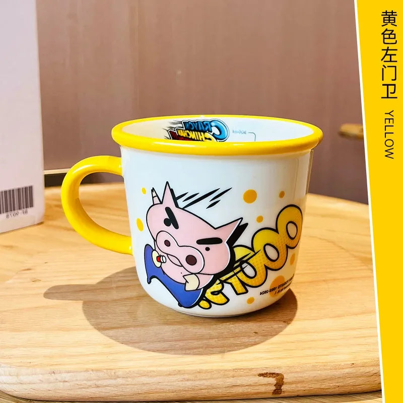 Taza cerámica Shin-Chan con escala – Diseño kawaii ideal para desayuno