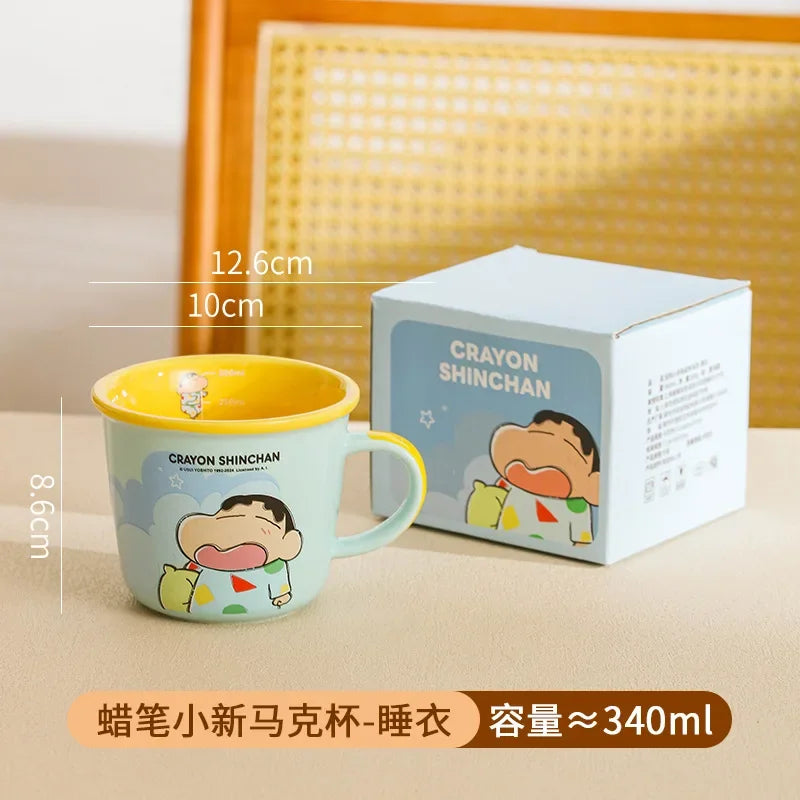 Taza cerámica Shin-Chan con escala – Diseño kawaii ideal para desayuno