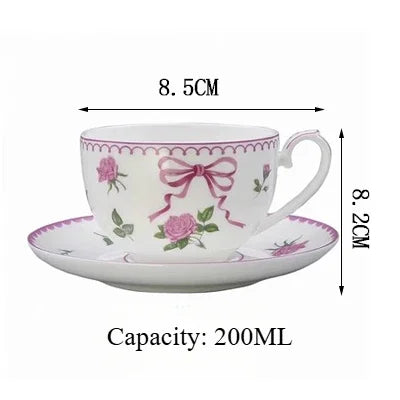 Taza y vajilla “French Rose” de porcelana hueso — cuencos, tazas y platos decorativos con diseño floral elegante